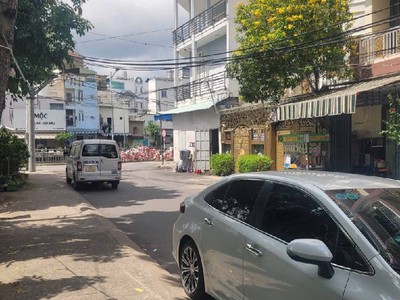 Nhà bán nhanh dương quảng hàm p5, gò vấp: 133m2, 5 tầng, 20 phòng,chdv 2