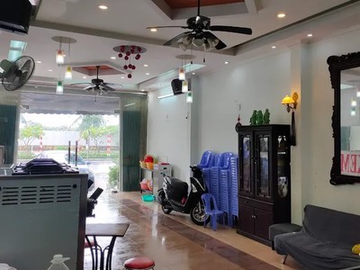 Giá rẻ - nhà 3 tầng, dt 125m2   mặt phố biển nguyễn tất thành - hải châu - chỉ 16,4 tỷ 1
