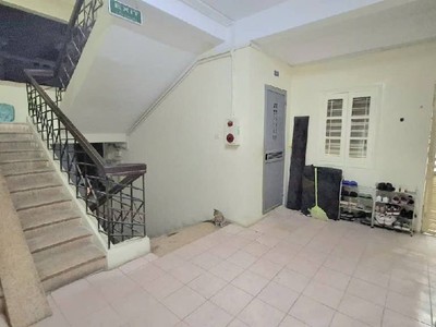 Chung cư cầu giấy-vị trí vip-ô tô đỗ chân toà nhà  giá hiếm có khu trung tâm tầng 5-36/58m2-3,95 tỷ. 1