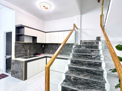 Nhà 2 tầng thiết kế sang trọng gần bệnh viện quận 12 hẻm xe hơi thông huỳnh thị hai,tch, q12. 3
