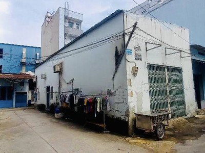 Nhà lô góc 3 mặt lê trọng tấn   dòng tiền 11tr/tháng   giá chỉ 6.x tỷ 2