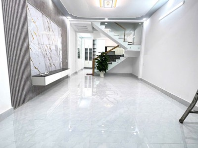 Nhà 2 tầng thiết kế sang trọng gần bệnh viện quận 12 hẻm xe hơi thông huỳnh thị hai,tch, q12. 1