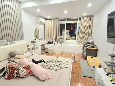 Chung cư cầu giấy-vị trí vip-ô tô đỗ chân toà nhà  giá hiếm có khu trung tâm tầng 5-36/58m2-3,95 tỷ. 3