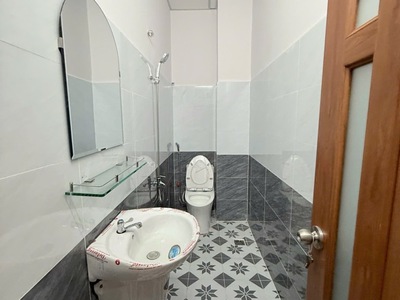  nhà bán   khu chợ vải tân bình   hẻm xe tải   4 tầng   nhà mới 43m    chỉ 7 tỷ 2