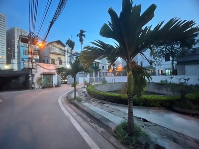 Bán đất 60m tặng nhà cấp 4 trâu quỳ -  gia lâm, ngõ thông, ô tô tránh, ngay sát vin ocean park, 2
