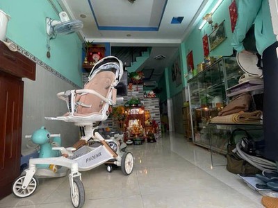 4,2 tỷ- nhà trung tâm quận 7 - khu dân trí cao-mặt tiền hẻm xe hơi- trần xuân soạn - sát kdc him 2