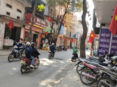 Cơ hội ngàn năm có một bạch đằng 100m, 4 tầng, mặt tiền 3.3m, 8.35 tỷ hai bà trưng. 2