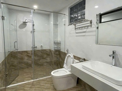 Cho thuê nhà ngọc thụy   4 tầng   full nội thất   ô tô vào nhà   chỉ 12 triệu/tháng 4