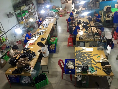 Công Ty Giày Quốc Định chuyên sản xuất dép nam tuyển sỉ 3