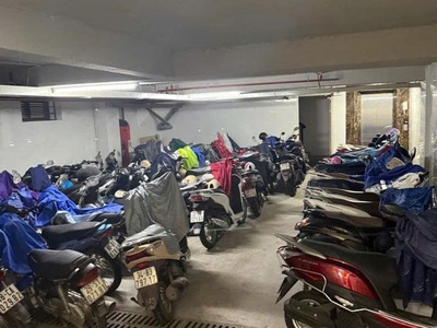 Bán tòa nhà phố duy tân, tôn thất thuyết, cầu giấy dt 100m2 6 tầng thang máy, 3 ô tô tránh, kd 2