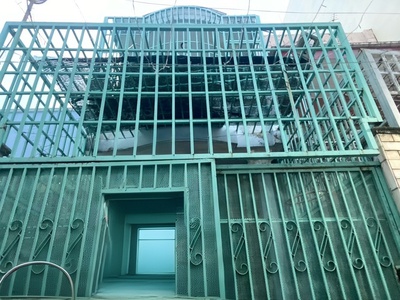 Nhà 2 tầng đường đoàn văn bơ - được bán chưa đến 6 tỷ- hàng xóm dẽ thương thân thiện- thông ra tôn 0