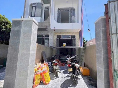 Bán 2 căn liền kề hẻm lương định của   p. ngọc hiệp, tp. nha trang diện tích đất: 63.9m   giá bán: 0