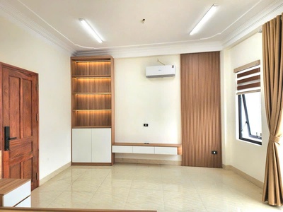 Bán nhà đẹp 6 tầng việt hưng long biên thang máy, 2 thoáng, full nội thất 3