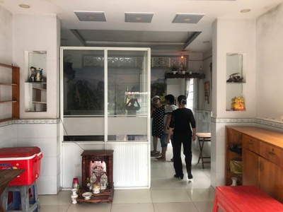 Chính chủ bán nhà mặt tiền phan văn mảnh,  bến lức, long an 1