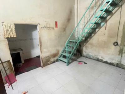 Nhà góc 2 tầng sau lưng căn mt đường bông sao p5q8. giá: 2.85 tỷ 0
