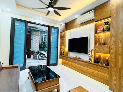 Ngọc thuỵ long biên 40m2 , gần ô tô gần đường 40m, ở sướng 2