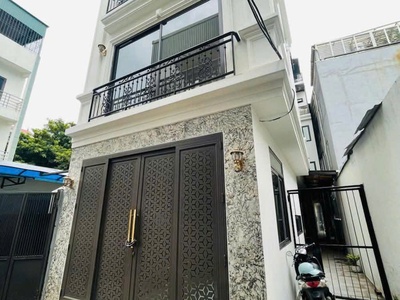 Bán nhà long biên 5 tầng lô góc - ô tô đỗ cửa - full nội thất nhỉnh 6 tỷ 4