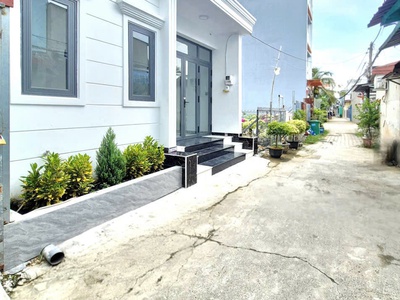 Nhà cấp 4 diện tích gần 90m  chỉ  tỷ 9, hẻm ô tô 1627 huỳnh tấn phát, q7 0