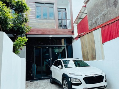 Bán nhà 3 tầng ngõ phố Vũ Hựu, ph Lê Thanh Nghị, TP HP, 64.7m2, mt 4m, 3 ngủ, sân oto 3
