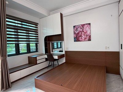 Bán nhà 3 tầng ngõ phố Vũ Hựu, ph Lê Thanh Nghị, TP HP, 64.7m2, mt 4m, 3 ngủ, sân oto 7