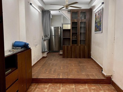 Cho thuê nhà ngõ 211 Tôn Đức Thắng - Đống Đa 32m x 4T, 4PN3WC giá 11 triệu, ở nhóm 6 1