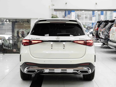 Chính chủ bán xe MERCEDES  GLC300 bản V1 có hud sản xuất năm 2024 3