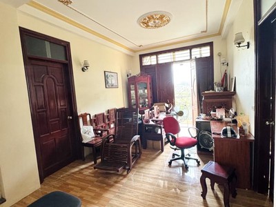 Nhà đẹp đình thôn 34m2, 5 tầng, ngõ rộng ô tô, gần bến xe mỹ đình 1