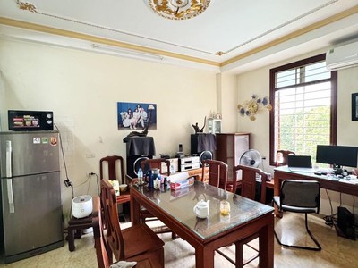 Nhà đẹp đình thôn 34m2, 5 tầng, ngõ rộng ô tô, gần bến xe mỹ đình 3