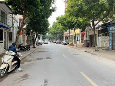 Chính chủ  bán nhà mặt phố phú thượng 240m . mặt tiền 18m  nhà 3 tầng. lô góc giá 48,6tỷ 1