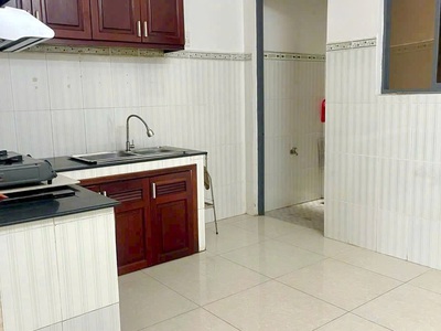 Nhà 2 lầu/st 354/ âu dương lân p3q8 1