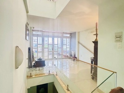 Bán nhà nguyễn sơn   đường 8m thông   64m    5 tầng   giá chỉ 9.x tỷ 4