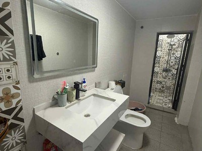 Bán nhà minh khai, quận hai bà trưng 50m, lô góc 2 thoáng, dân xây chắc chắn, ngõ nông, rộng, 7 chỗ 2