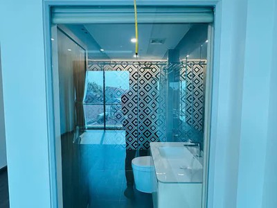Nhà mới ô tô vào nhà xuân đỗ 42m2 x 7 tầng mặt tiền 3.5m 9.2 tỷ long biên. 2