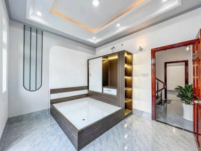 25. chủ gửi:nhà 12 triệu 4 phòng ngủ gần chợ an khánh 4