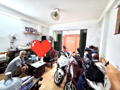 Nhà 4 tầng, ngang 4.2m đường thông hoàng hoa thám giá chỉ nhỉnh 4 tỷ, 1