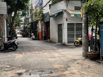 Nhà 4 tầng, ngang 4.2m đường thông hoàng hoa thám giá chỉ nhỉnh 4 tỷ, 2