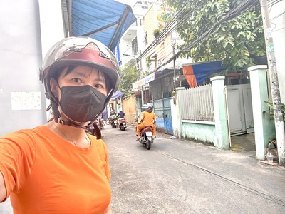 Bán đất tặng nhà - xe hơi ngủ trong nhà- dt đất siêu lớn -dài miên man 34m- thông ra bến vân đồn 4