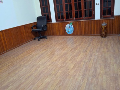 Cho thuê nhà 4 tầng làm văn phòng tại phố trần quang diệu   hoàng cầu 4