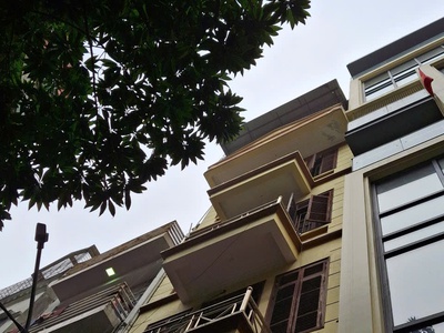 Cho thuê nhà 4 tầng làm văn phòng tại phố trần quang diệu   hoàng cầu 1
