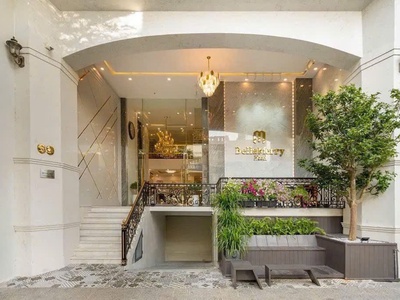 Chuyển nhượng khách sạn vip   đường hà bổng, mỹ khê   doanh thu 300 triệu/tháng 2