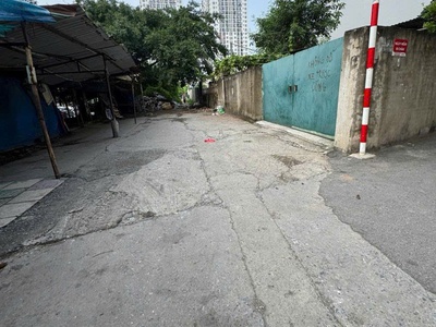 Bán đất 166m2 mặt đường ô tô bồ đề hồng tiến long biên 1