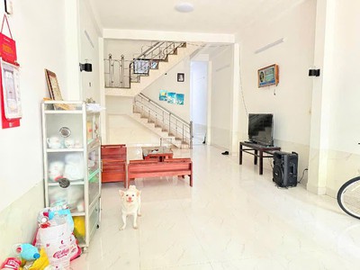 Bán nhà mặt phố mỹ đa đông 5, ngũ hành sơn, đà nẵng. dt 70m2, 2 tầng, 3pn. giá 8.2 tỷ, sổ đỏ. lh: 1