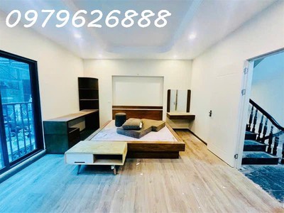 Nhà đẹp hai mặt thoáng ở ngay phố quan nhân 35x5t. chỉ nhỉnh 7 tỷ 1