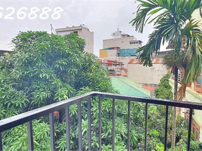 Nhà đẹp hai mặt thoáng ở ngay phố quan nhân 35x5t. chỉ nhỉnh 7 tỷ 3