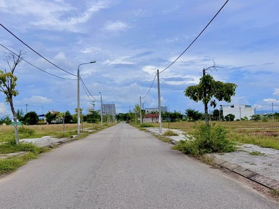 Bán lô đất khu ngọc dương sát biển 1
