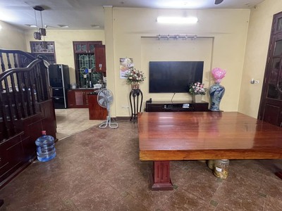 Nhà Duy Tân 165M2 Mặt Tiền 9M 76 Tỷ Vỉa Hè Kinh doanh Ô TÔ Tránh Đỗ 3