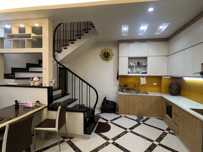 Chuyển Công Tác. Bán Nhà Ngõ 24 Ngọc Lâm, Long Biên 41m2, 5T chỉ 8,55 tỷ 0