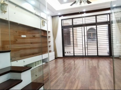 Cho thuê nhà riêng trung tâm Thái Hà ô tô vào tận cửa giá chỉ 12 triệu 1