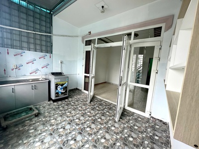 Phòng trọ cho thuê giá tốt mặt tiền quận 6 4trx/tháng 3