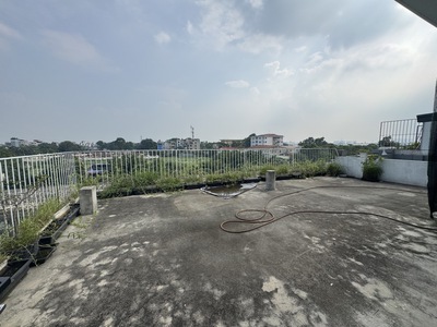 Bán nhà linh đàm   dt 130m2, mt 6.5m. sẵn nhà 5 tầng.giá 330 triệu/m2 3